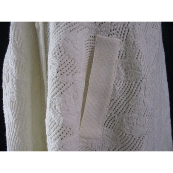 Vintage White Open Knit Crochet Lace Fringe Sweater Shawl Size Large - Picture 3 of 10